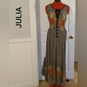 (BX80) FLASH SALE! Julia Stunning Maxi Dress Sz.M Like New Condition